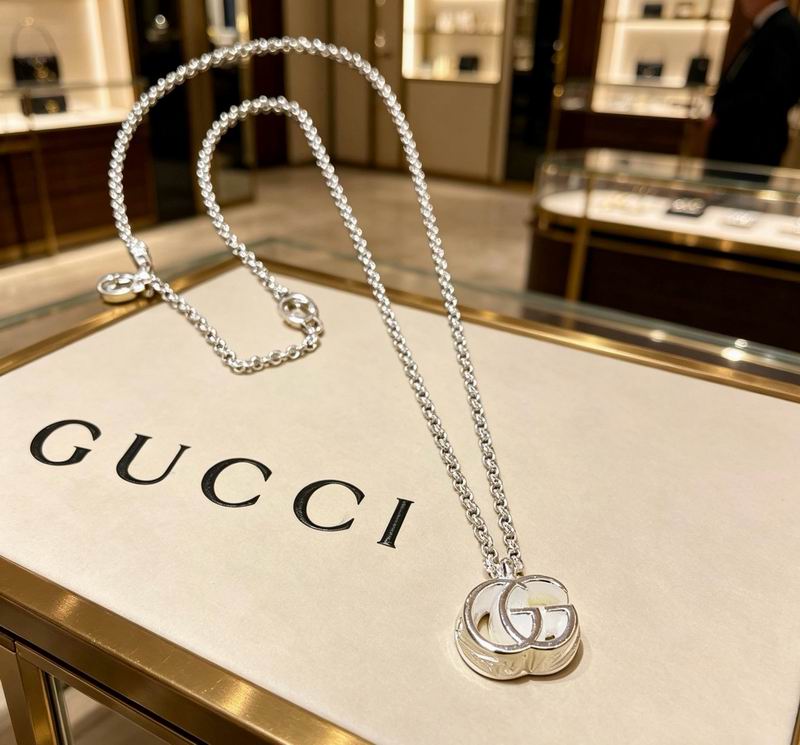 Gucci Necklace 08yxs110